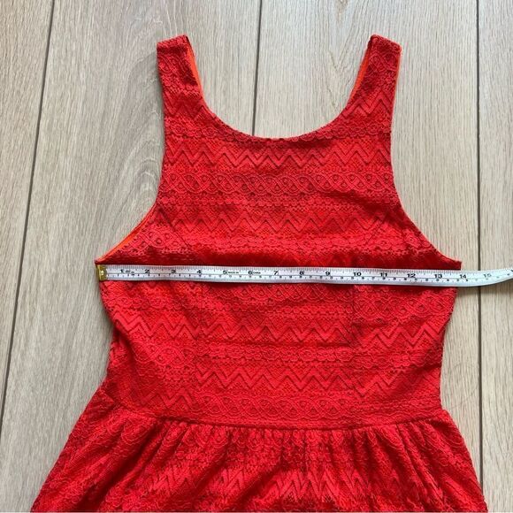 Everly Red Lace Overlay Dress Red Sleeveless Size Small - Picture 9 of 12